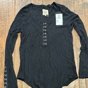 Chaser Waffle Knit Black Long-Sleeve Hook And Eye Detail Top